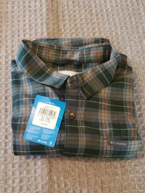 Men's Columbia All New!!! Green Plaid Button-Up Shirt 97% Cotton XL